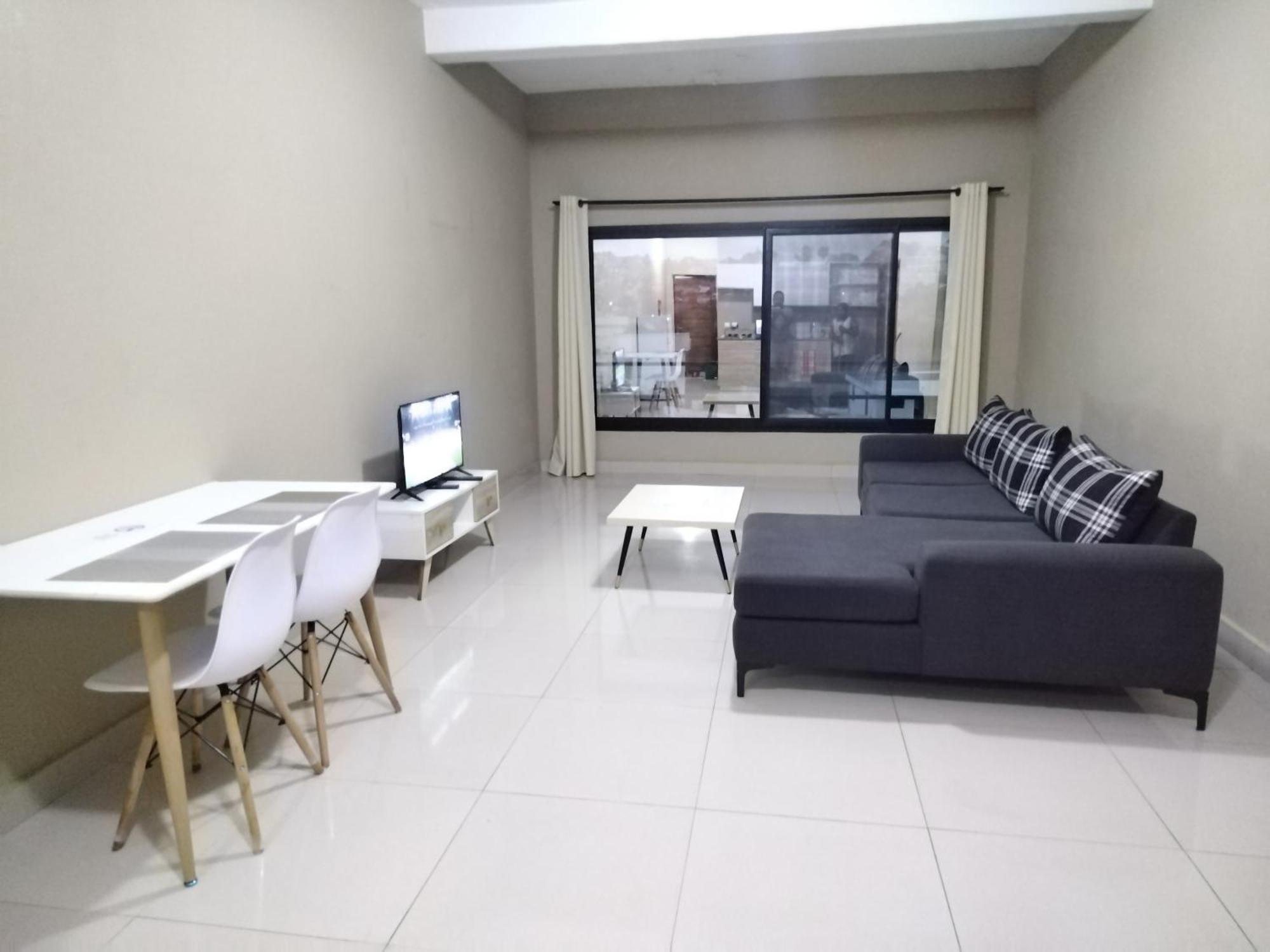 Milestone City Appartements - Avec Restaurant - Sans Coupure D'Electricite - Vues Imprenables Антананариву Экстерьер фото