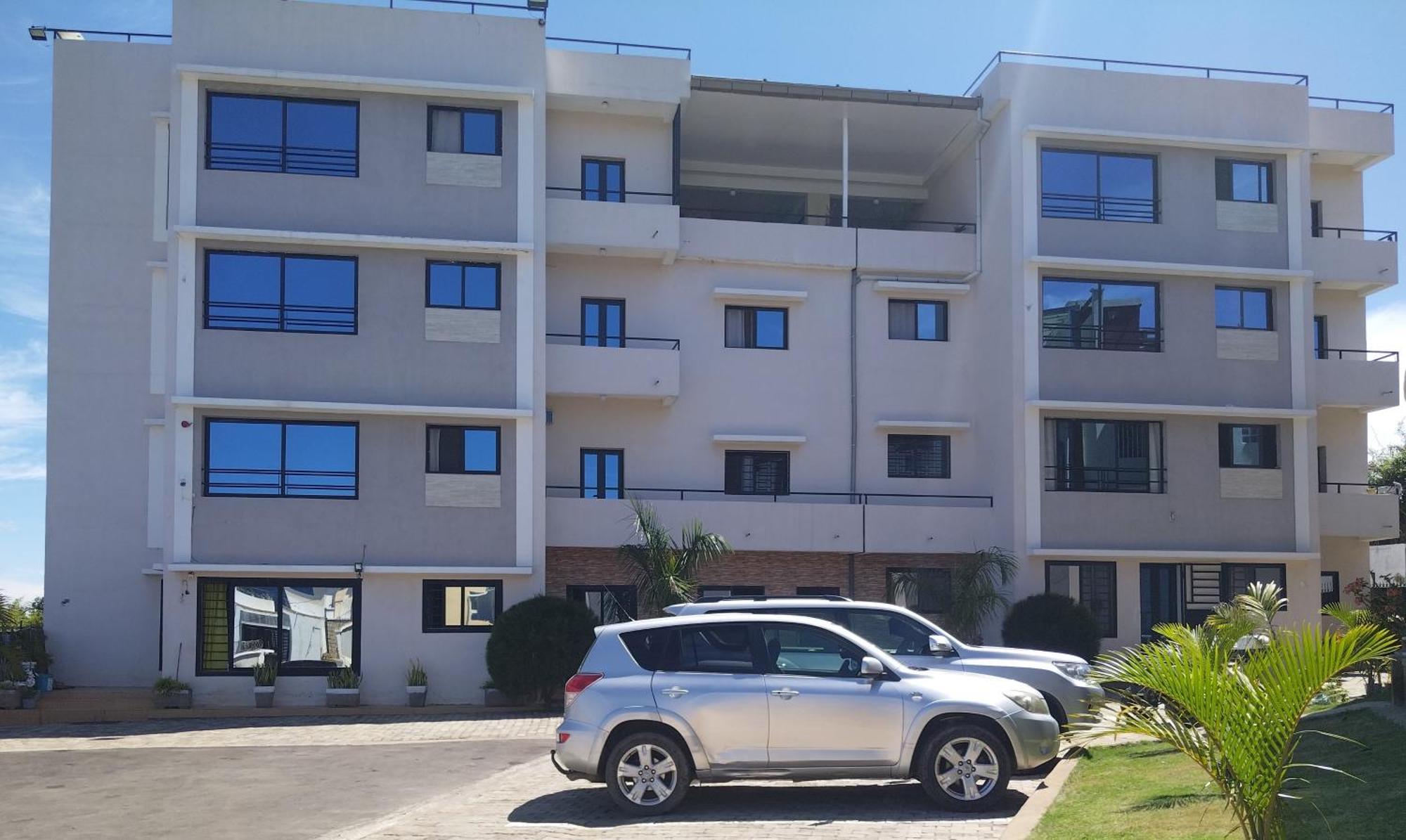 Milestone City Appartements - Avec Restaurant - Sans Coupure D'Electricite - Vues Imprenables Антананариву Экстерьер фото