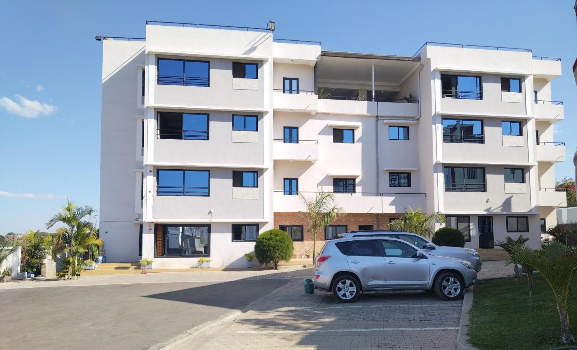 Milestone City Appartements - Avec Restaurant - Sans Coupure D'Electricite - Vues Imprenables Антананариву Экстерьер фото